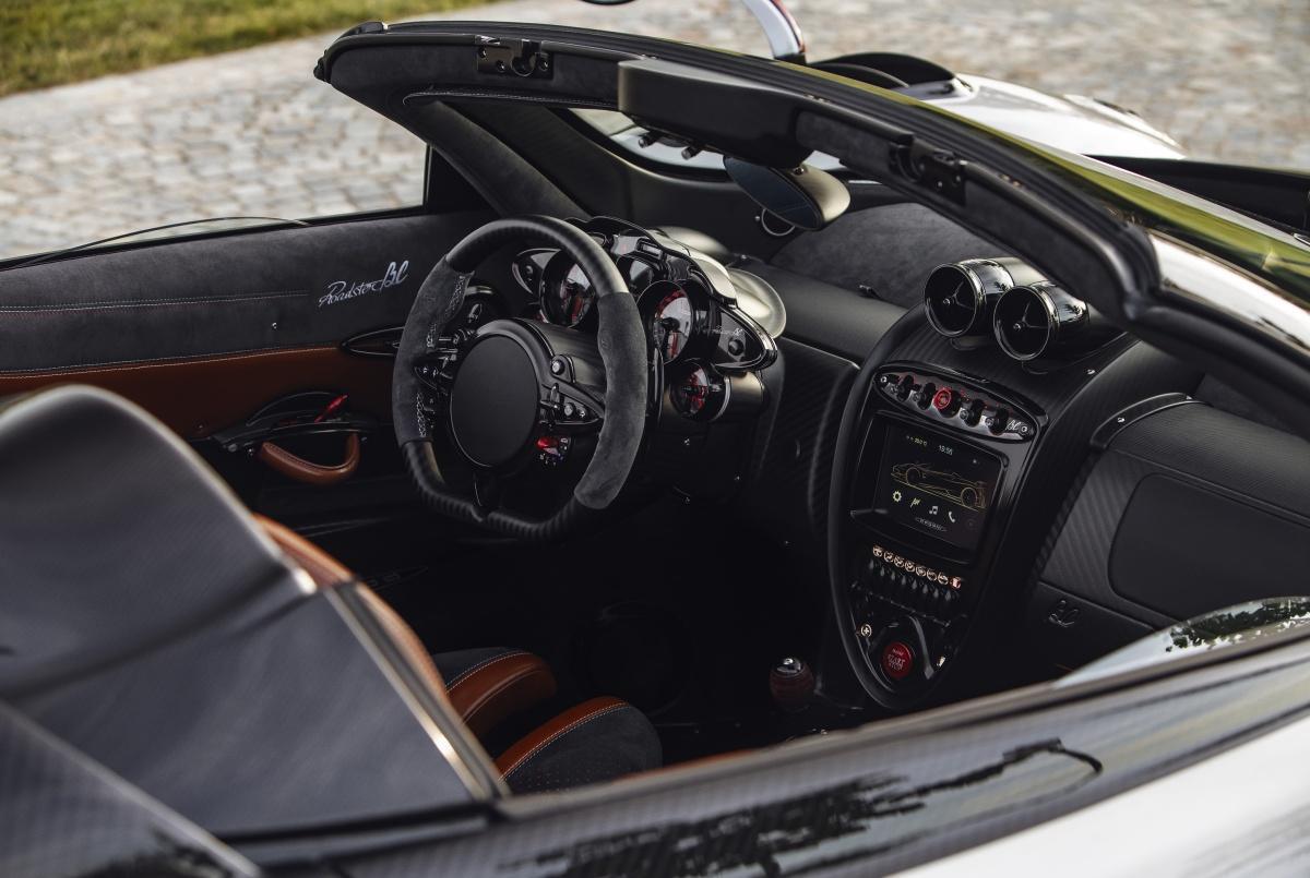 Pagani lleva su arte al hielo: Utopia y Zonda F en St. Moritz 2026 Pagani lleva su arte al hielo: Utopia y Zonda F en St. Moritz 2026