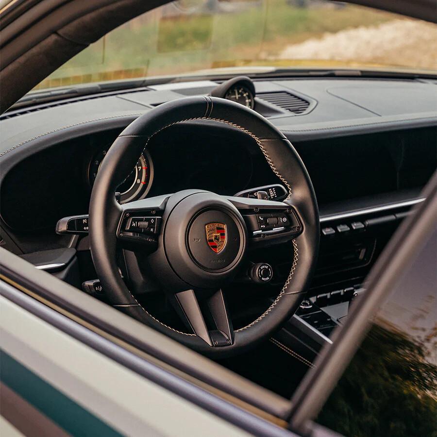 Porsche Urban Bamboo: lujo cromático sobre un 911 Turbo S con 50 opciones Sonderwunsch Porsche Urban Bamboo: lujo cromático sobre un 911 Turbo S con 50 opciones Sonderwunsch