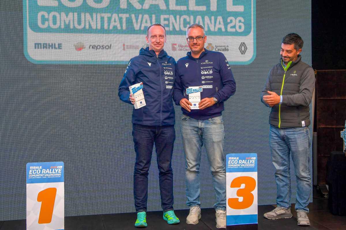 Ángel Santos y David Sánchez debutan con podio en el Eco Rallye Comunitat Valenciana