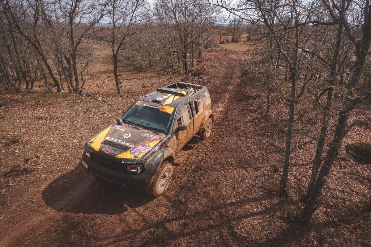 Santana Racing Team debuta con podio en el CERTT en Guadalajara Santana Racing Team debuta con podio en el CERTT en Guadalajara