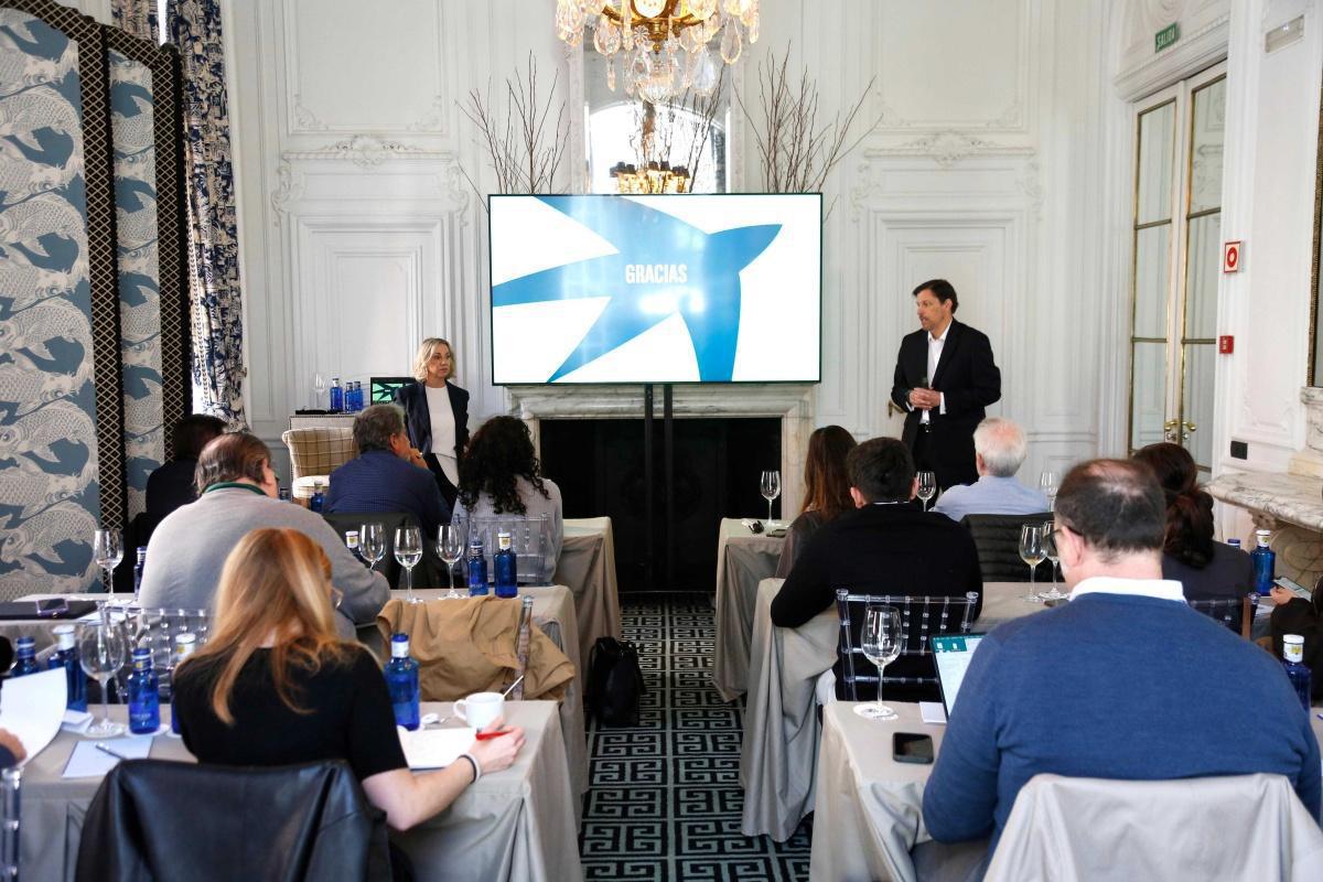 Arval España supera los 250.000 vehículos y crece un 10% en 2025