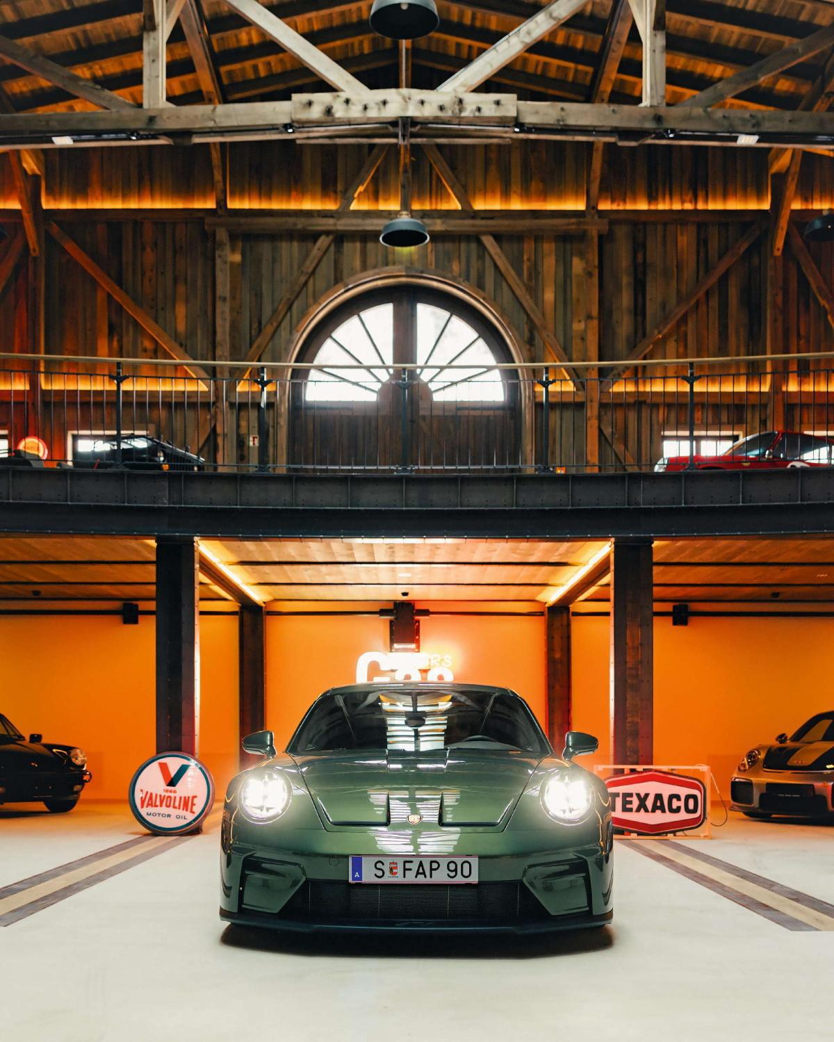 Porsche homenajea a Ferdinand Alexander Porsche con una edición especial del 911 GT3 Touring