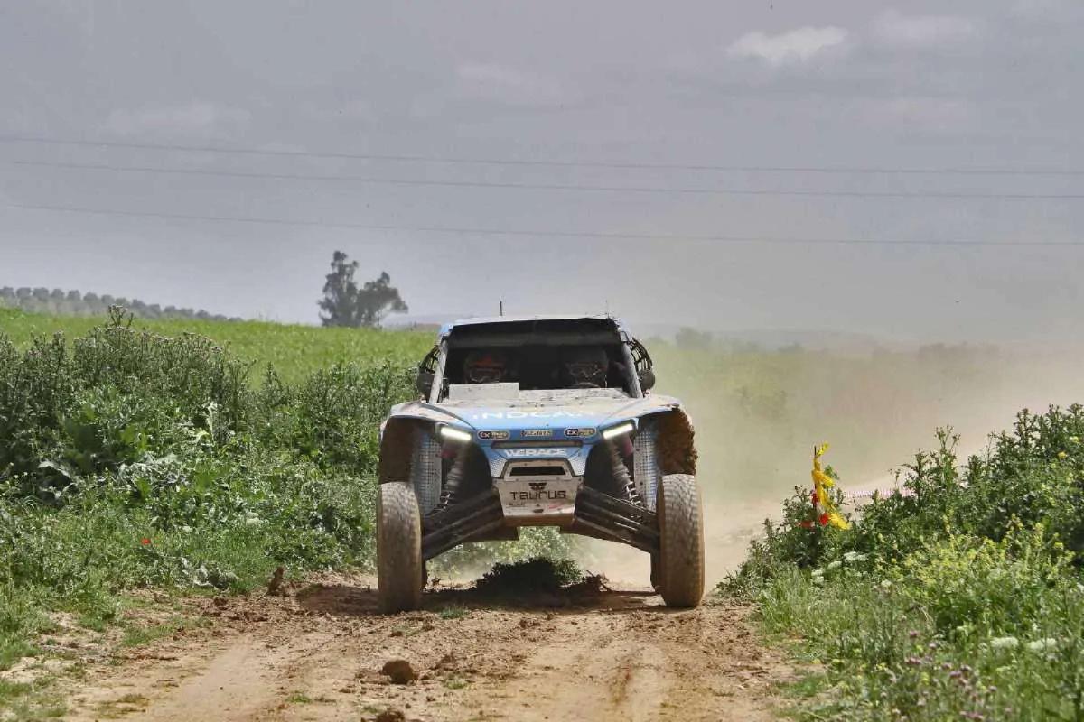 Carnicer y Peinado lideran el Rally TT Jaén Mar de Olivos