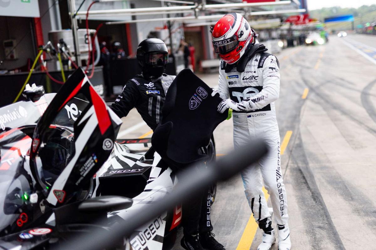 Peugeot completa más de 2000 km en el prólogo WEC de Imola