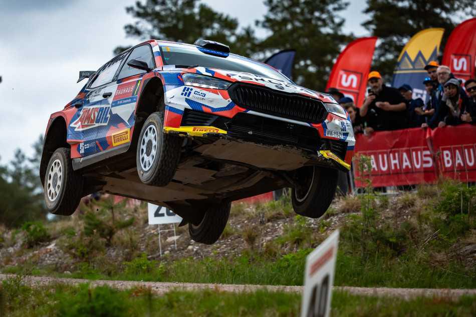 Vaher lidera el Rally de Escandinavia en su debut en ERC