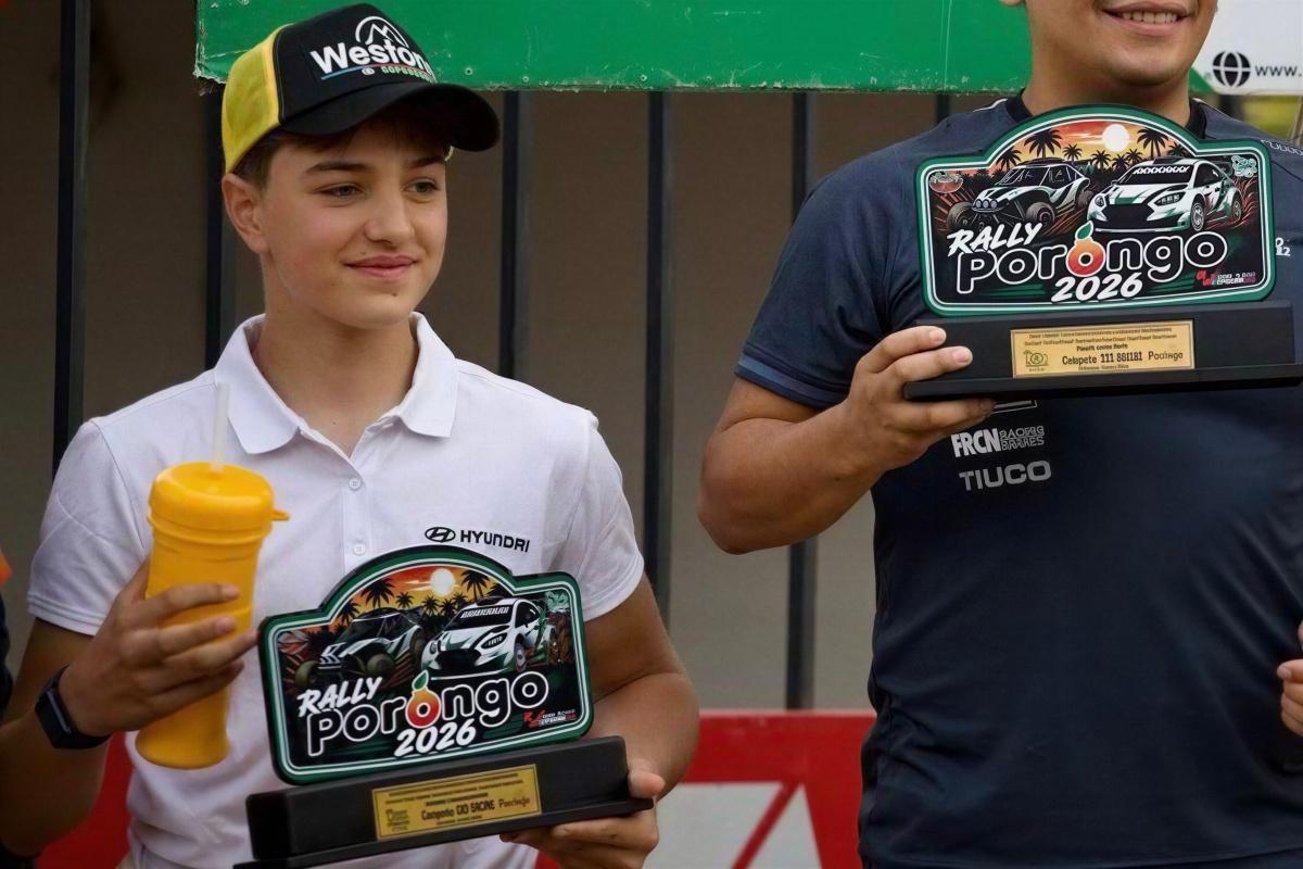 Óscar Fuertes Jr., de 14 años, sorprende con un segundo puesto en el Rallye Porongo