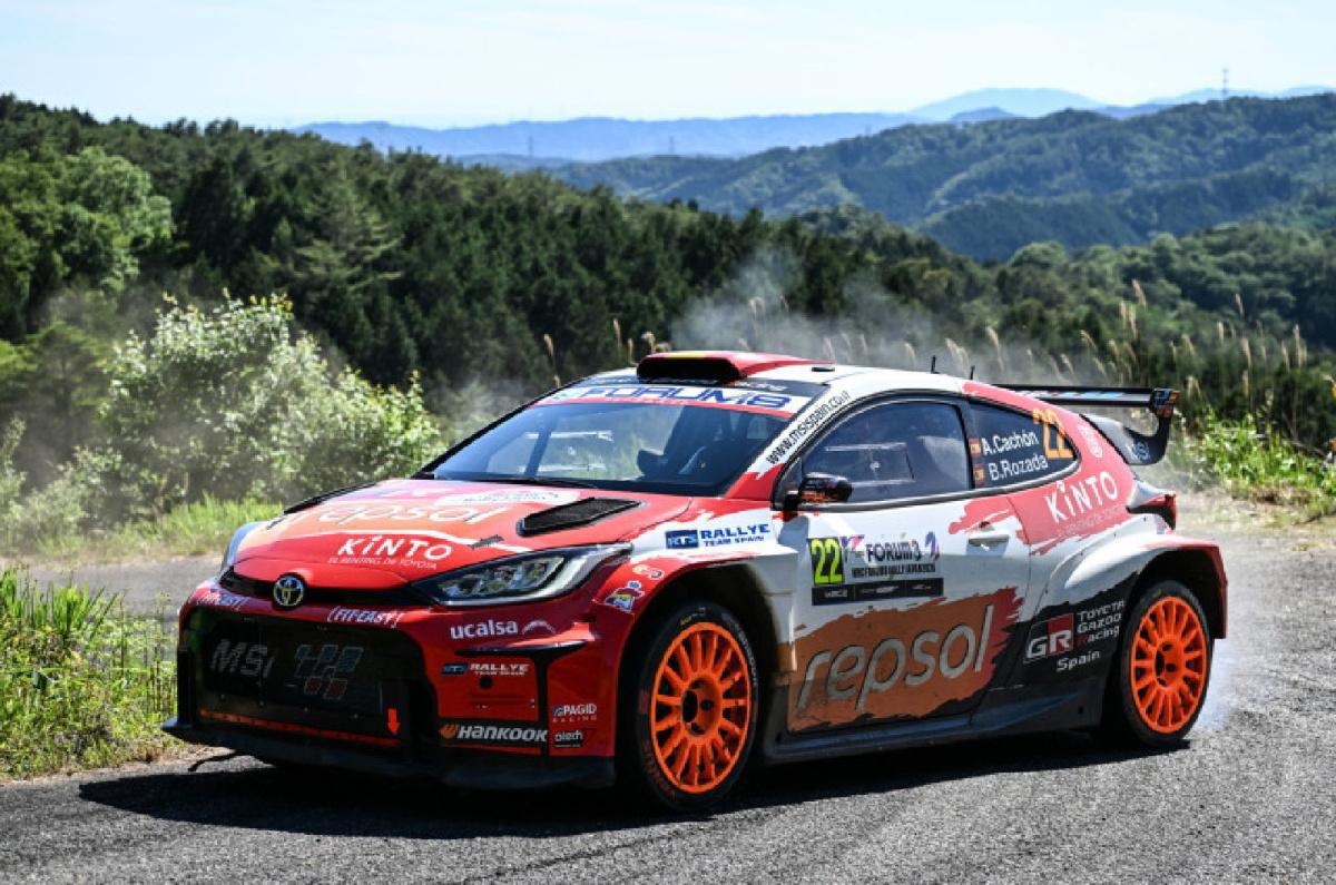 Cachón y Rozada suman su segundo podio de la temporada en Japón tras una gran pelea
