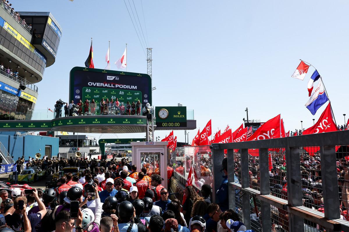 Toyota gana las 24 Horas de Le Mans 2026 con el #7 de Conway, Kobayashi y de Vries Toyota gana las 24 Horas de Le Mans 2026 con el #7 de Conway, Kobayashi y de Vries