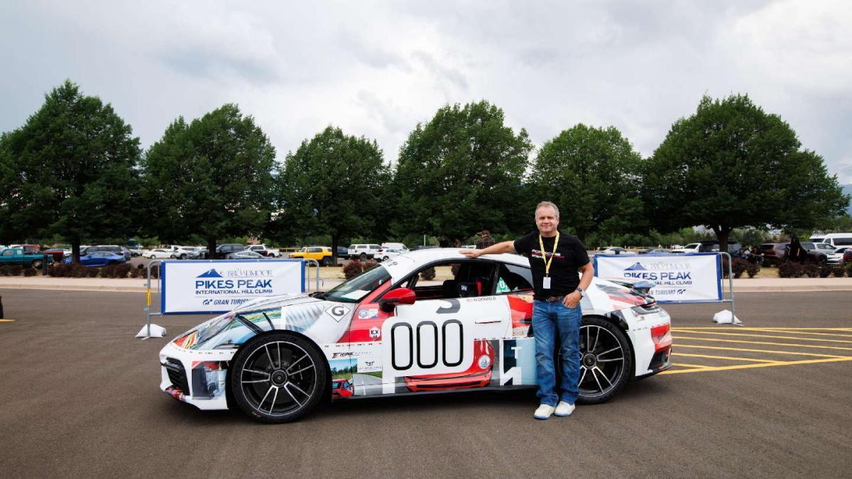 Billy Johnson debuta en Pikes Peak con un Porsche 911 GT3 de 1.000 CV y gana en la categoría Open Billy Johnson debuta en Pikes Peak con un Porsche 911 GT3 de 1.000 CV y gana en la categoría Open
