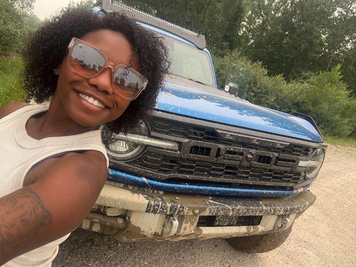 Ford lleva a sus becarios al off-road para demostrar la capacidad de sus vehículos