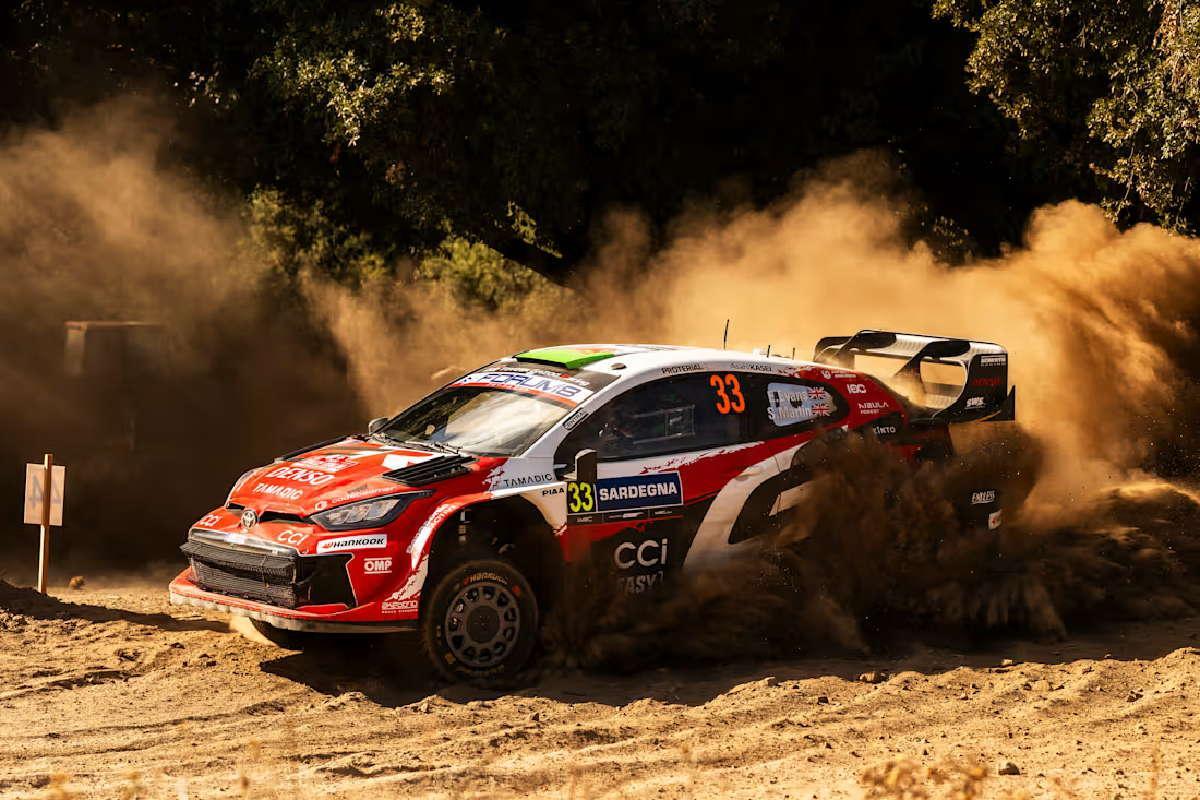 Elfyn Evans no gana el Rally Italia Sardegna 2026 pero es campeón del WRC