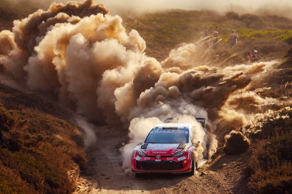 Evans y Martin ganan el título del WRC con Toyota en Cerdeña