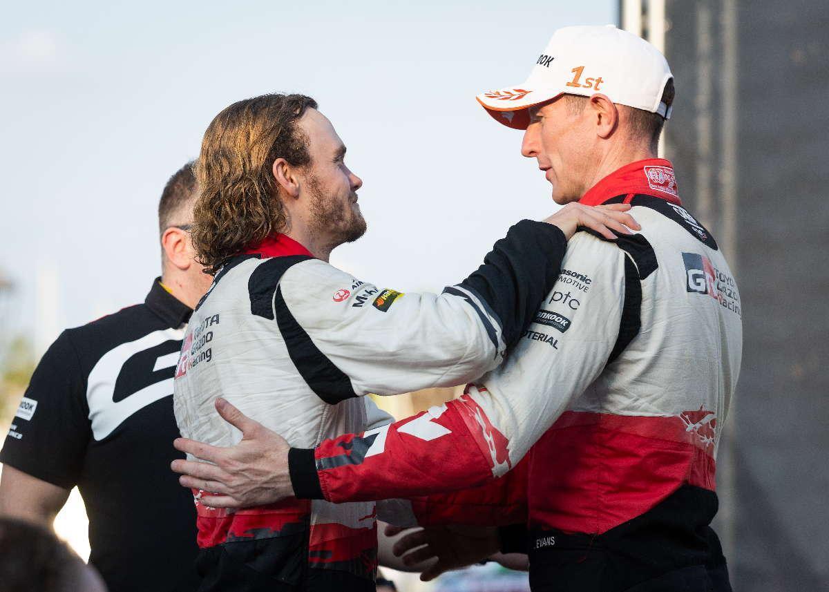 Evans y Martin ganan el título del WRC con Toyota en Cerdeña