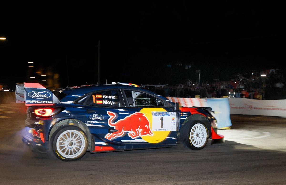 Carlos Sainz y Ford: cuatro décadas de victorias del Sierra al Puma Rally1