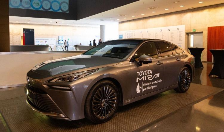 Toyota impulsa el hidrógeno en el EHEC 2024 con innovaciones y pruebas del Mirai