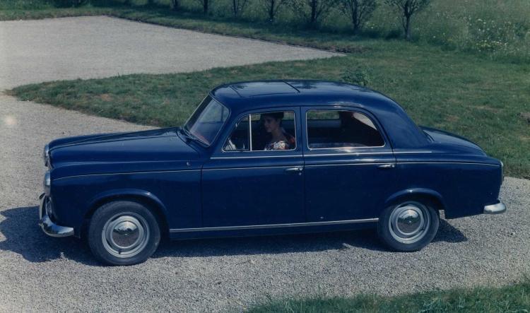 El Peugeot 403 cumple 70 años: un icono de diseño, versatilidad y cultura