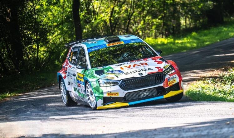 Mabellini vuela en Zlín y lidera el Barum Rally tras la especial inicial