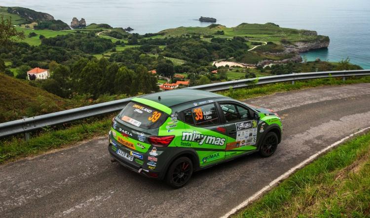 Esteban Vallín domina la Sandero Eco Cup en el Rallye Llanes