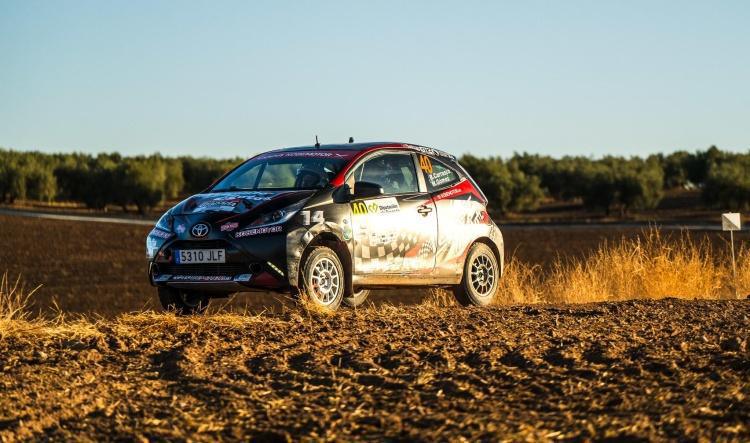 Raúl Carrasco gana la Copa Kobe Motor en Granada por 2.4 segundos