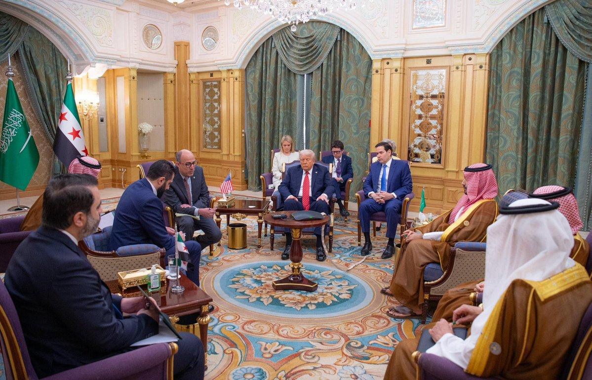 لقاء ترامب والشرع في الرياض يفتح صفحة جديدة في الشرق الأوسط