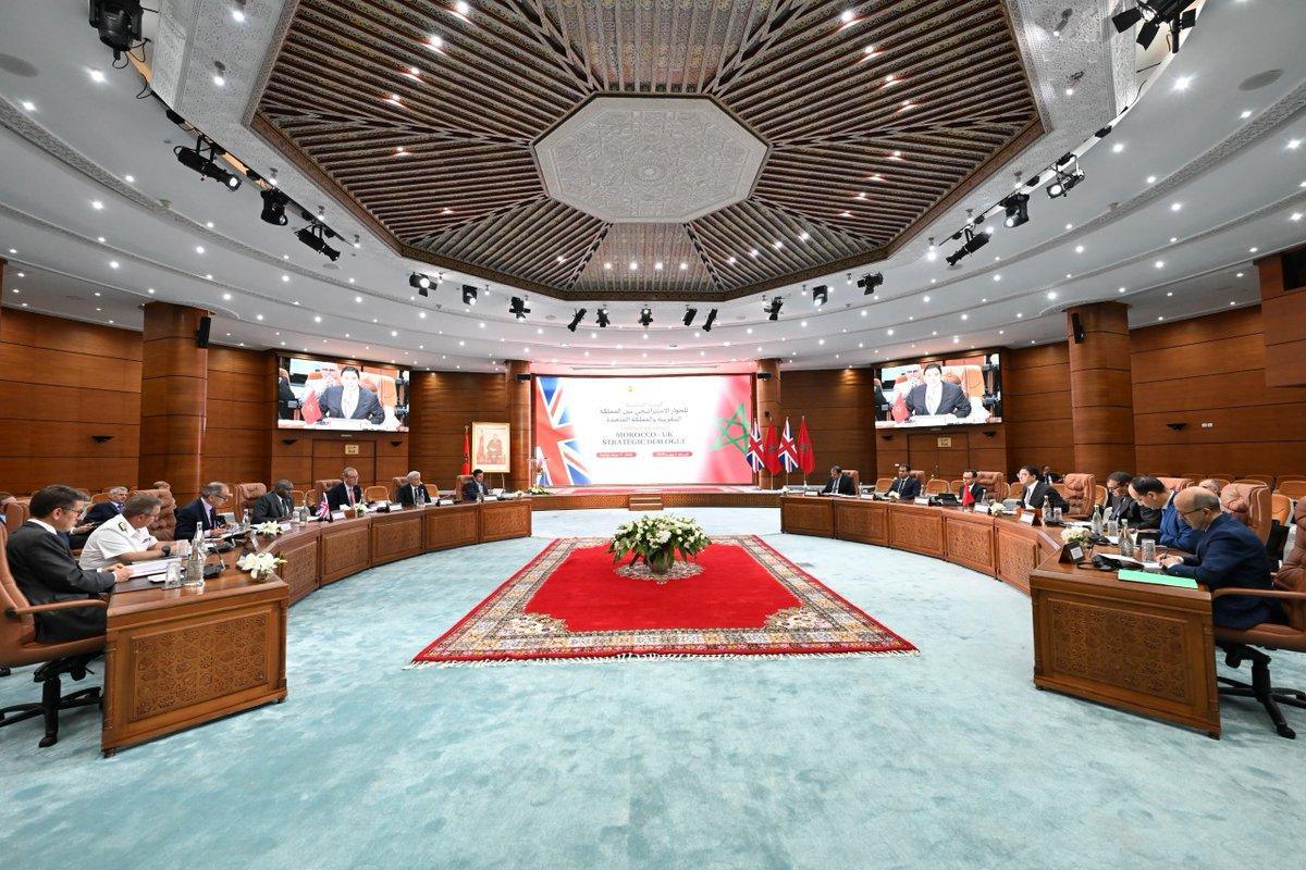 المغرب والمملكة المتحدة يعززان شراكتهما الاستراتيجية باتفاق بقيمة 5 مليارات جنيه إسترليني المغرب والمملكة المتحدة يعززان شراكتهما الاستراتيجية باتفاق بقيمة 5 مليارات جنيه إسترليني
