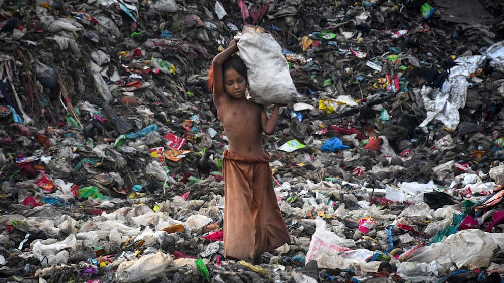 أكثر من 3 ملايين طفل ضحايا العمل القسري حول العالم أكثر من 3 ملايين طفل ضحايا العمل القسري حول العالم