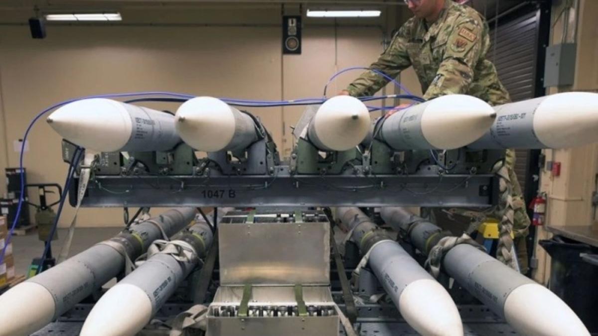 واشنطن تخطر الكونغرس ببيع صواريخ AMRAAM للمغرب واشنطن تخطر الكونغرس ببيع صواريخ AMRAAM للمغرب