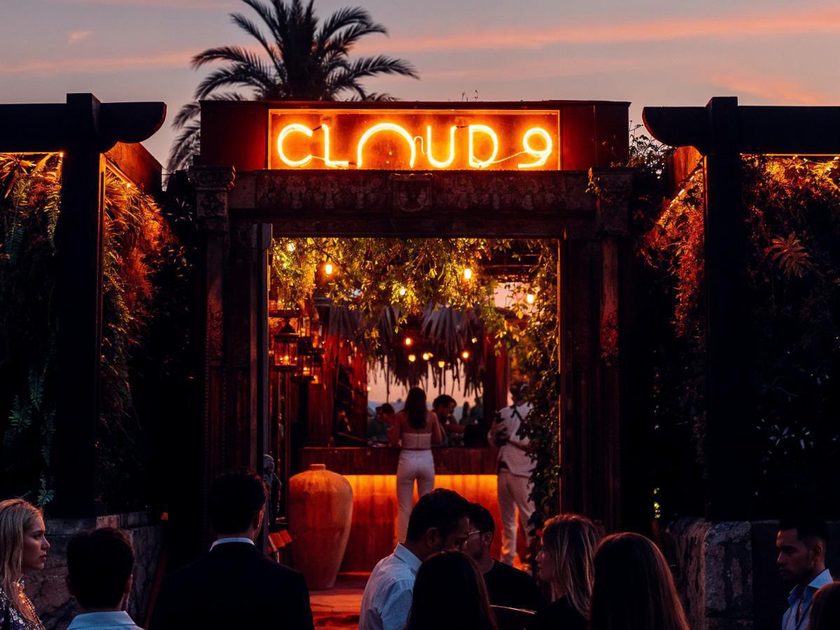 Cloud 9