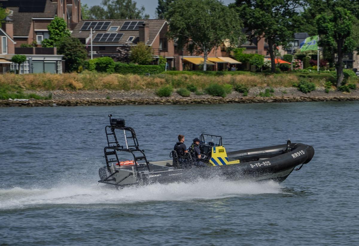 From River Patrol to a Superyacht captain ambition - Coralie Simon