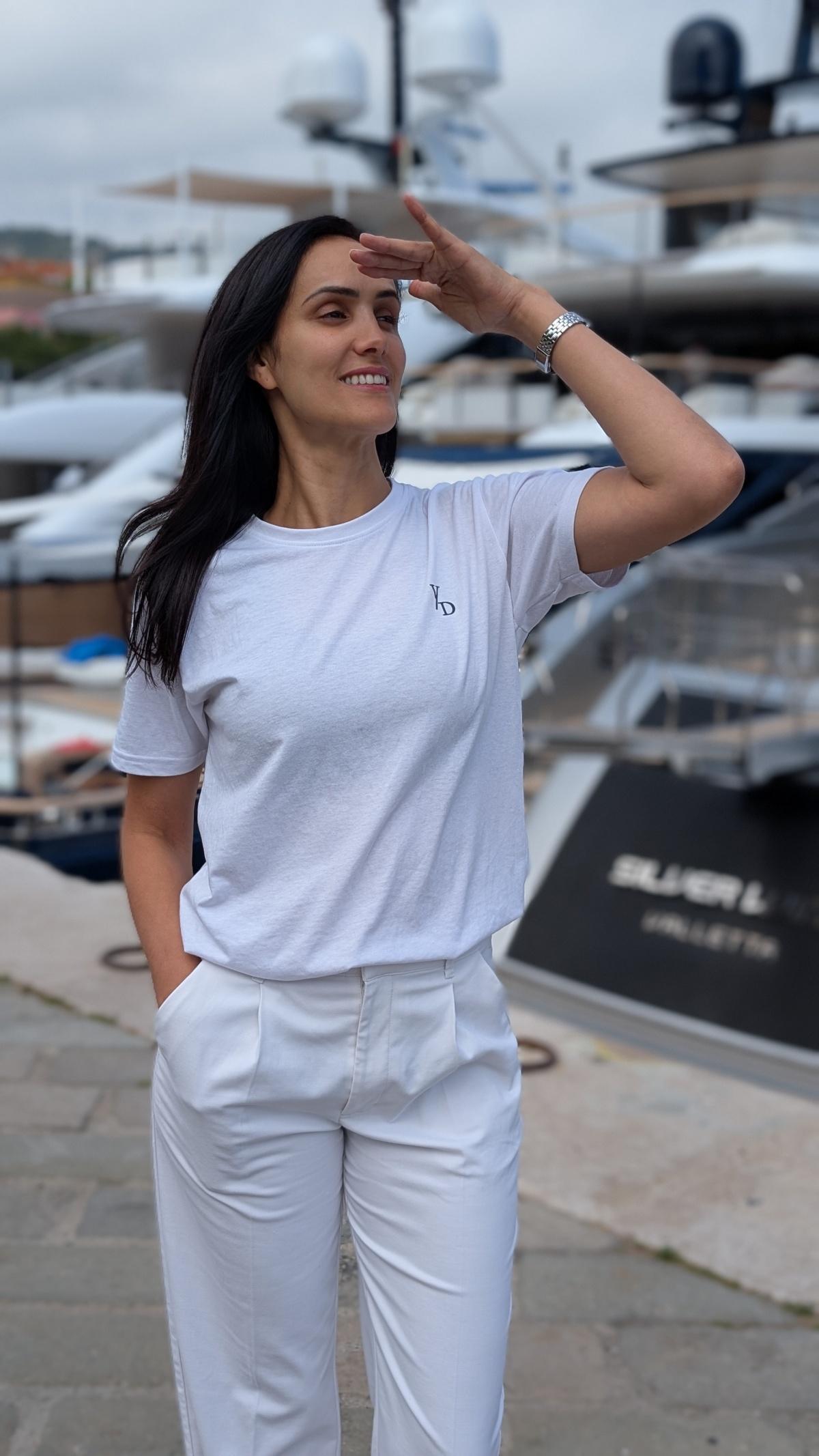 Beyond Wellness. Restoring Confidence. - Zahra Etaouil