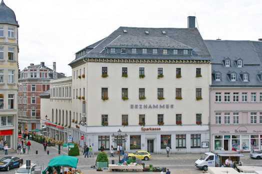 Kreative Hände gesucht: Kulturzentrum Erzhammer sucht neue Kursleitung für Keramikwerkstatt