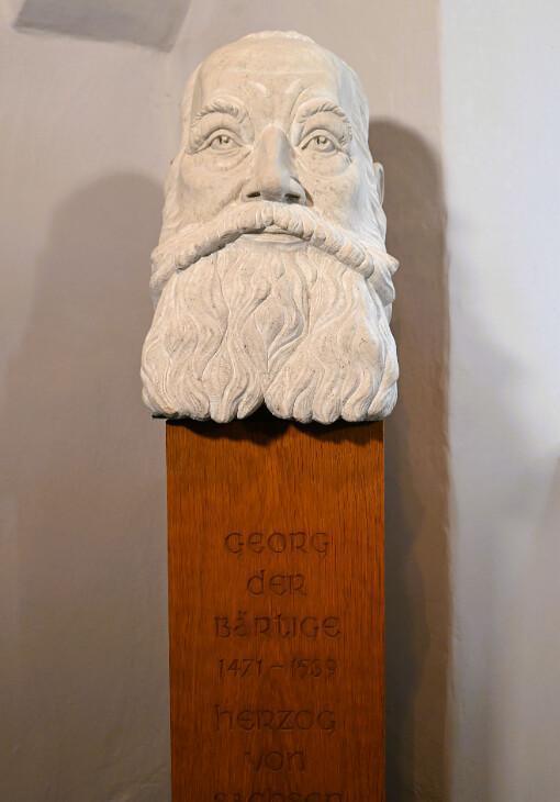 Büste von Herzog Georg dem Bärtigen für das Erzgebirgsmuseum in Annaberg-Buchholz erworben Büste von Herzog Georg dem Bärtigen für das Erzgebirgsmuseum in Annaberg-Buchholz erworben