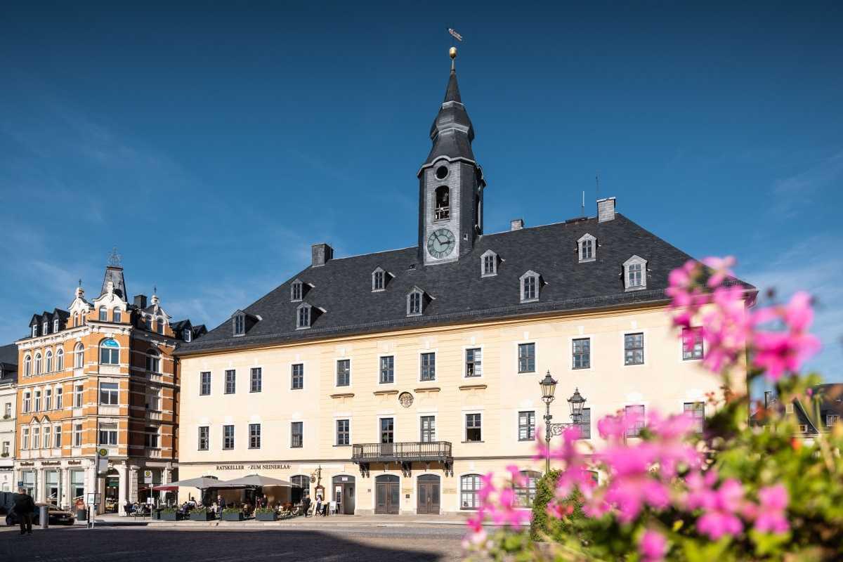 Reinschauen. Mitmachen. Zukunft entdecken! Reinschauen. Mitmachen. Zukunft entdecken!