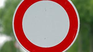 Vollsperrung wegen Unterspülung der Fahrbahn im Ortsteil Frohnau 