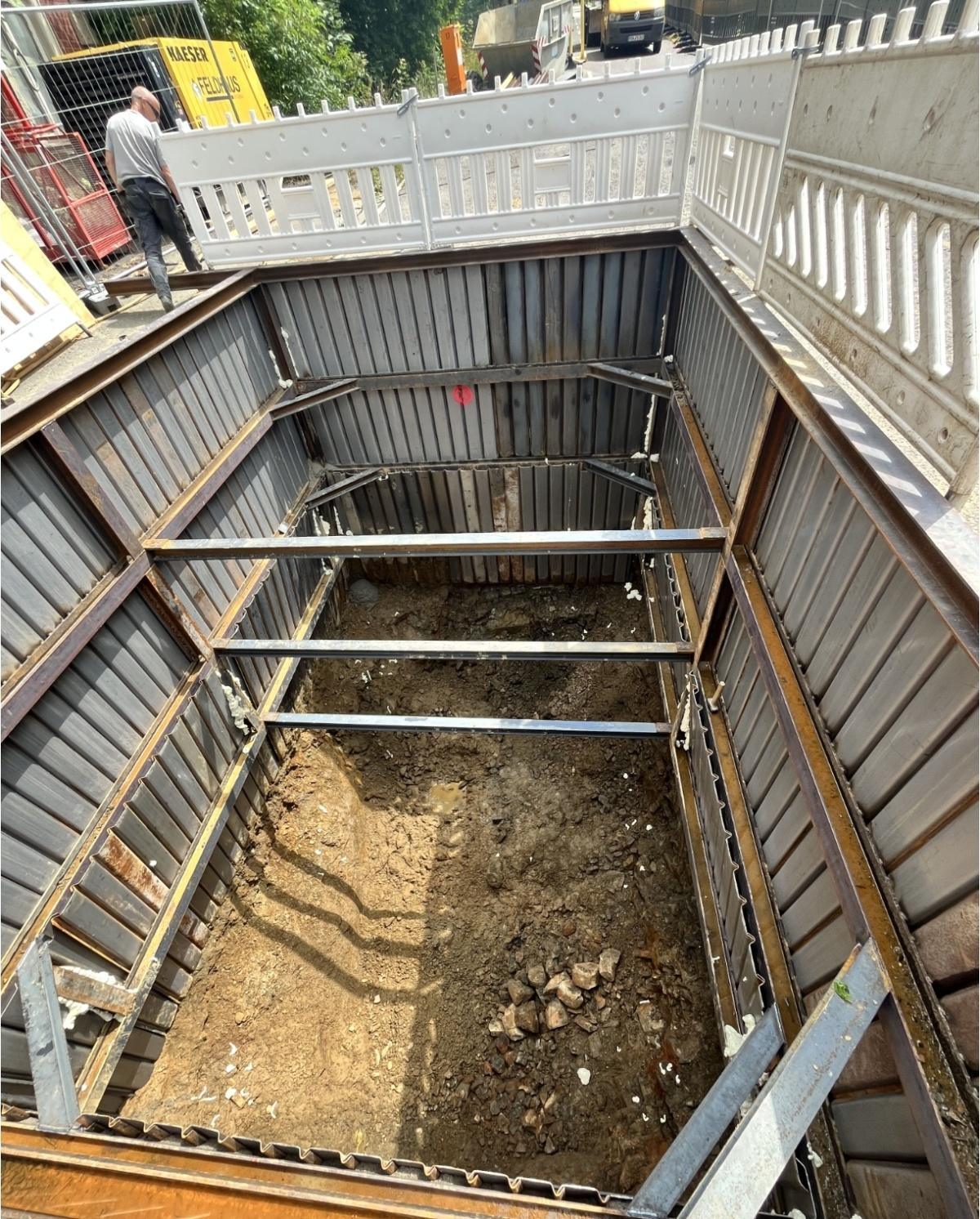 Zweites Update zum Tagesbruch auf der Bärensteiner Straße: Zweites Update zum Tagesbruch auf der Bärensteiner Straße: