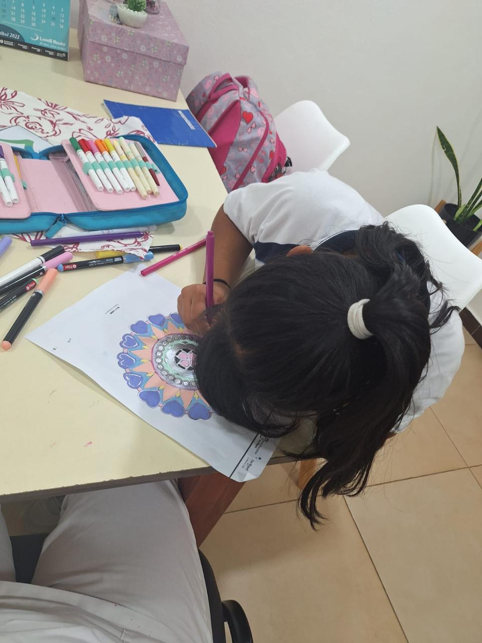 Acompañando vocaciones y aprendizajes: Una historia de dedicación, creatividad y amor por ayudar a los demás Acompañando vocaciones y aprendizajes: Una historia de dedicación, creatividad y amor por ayudar a los demás