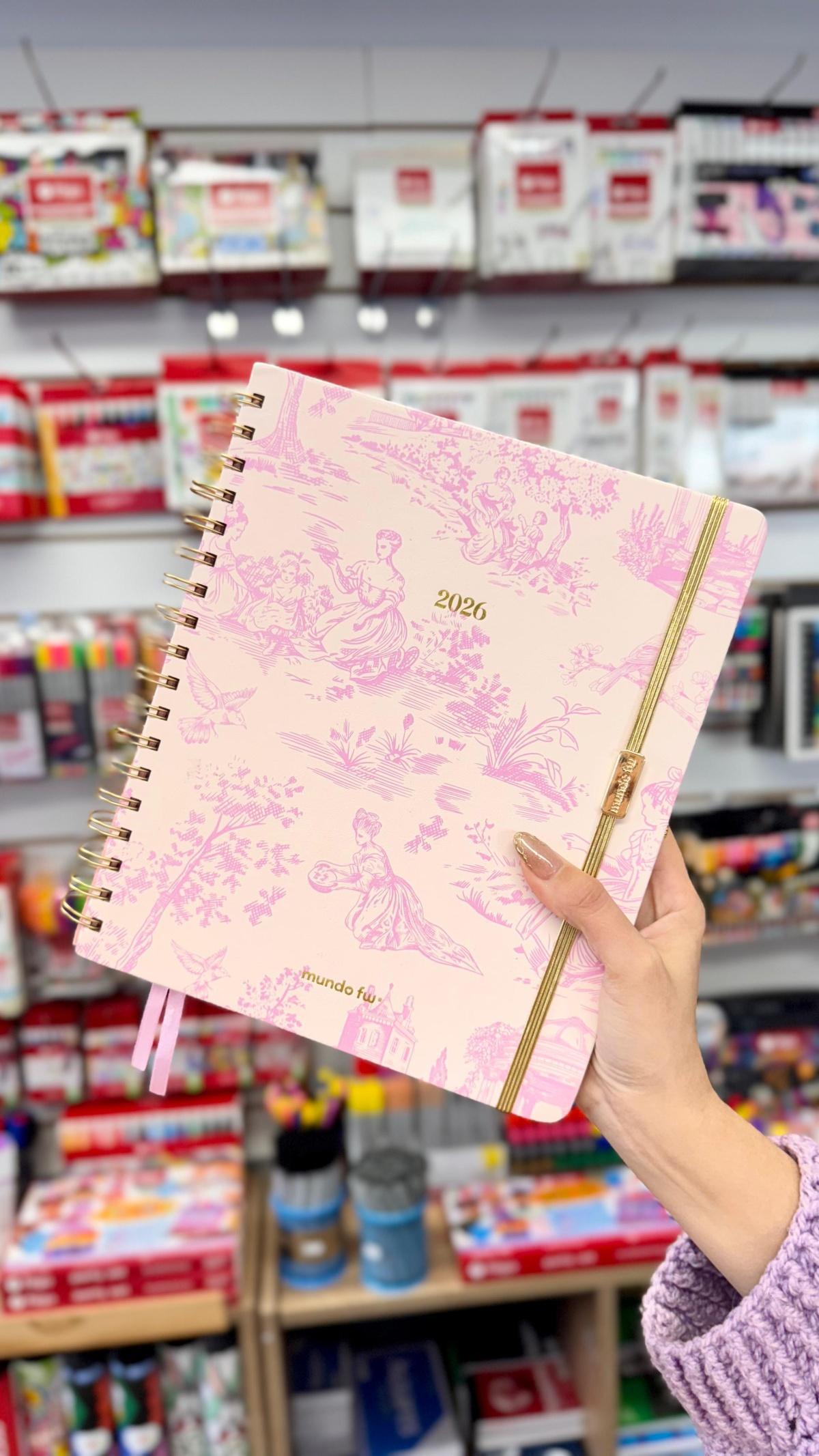 ✨ Adelanto exclusivo: te mostramos, a dos días de la preventa, las agendas FW 2026 📒💖
