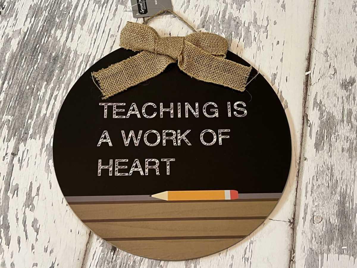 how to make over a dollar tree teacher sign