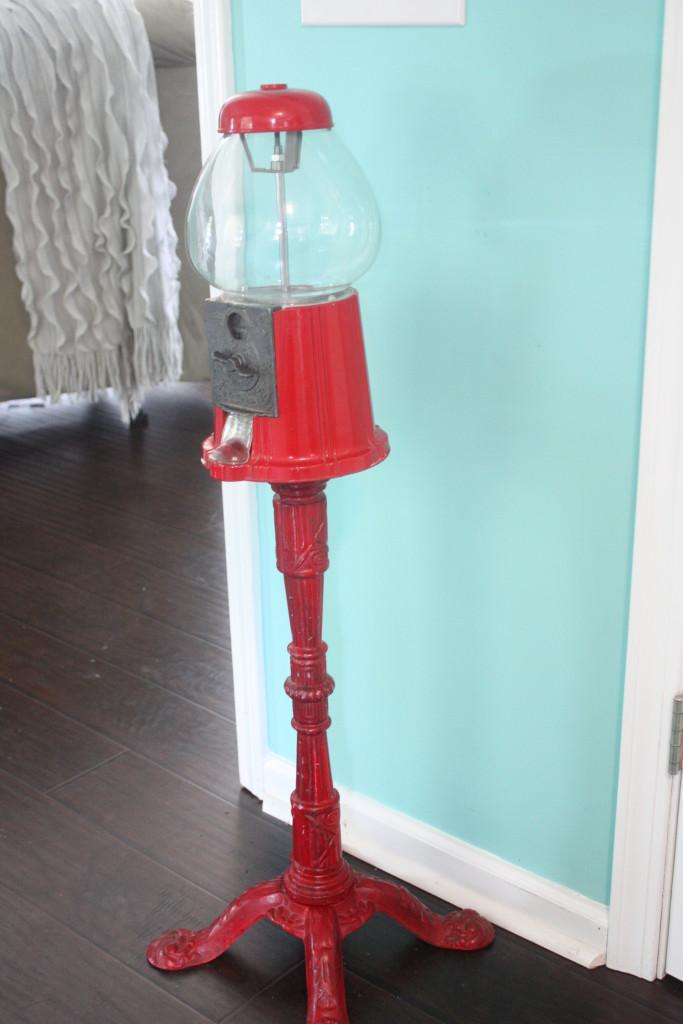 Vintage Gumball Machine Makeover