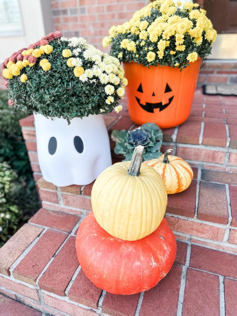 how to decorate for fall using black + white, a mayfield, ky home tour (part two) how to decorate for fall using black + white, a mayfield, ky home tour (part two)