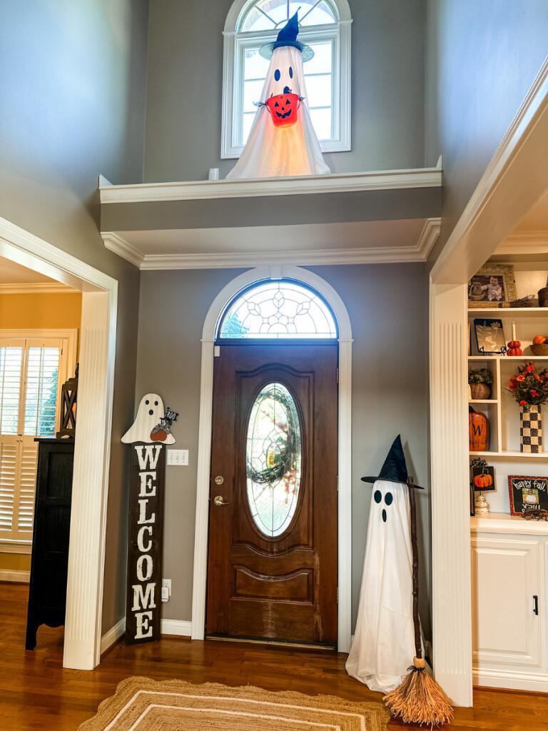 how to decorate for fall using black + white, a mayfield, ky home tour (part two)