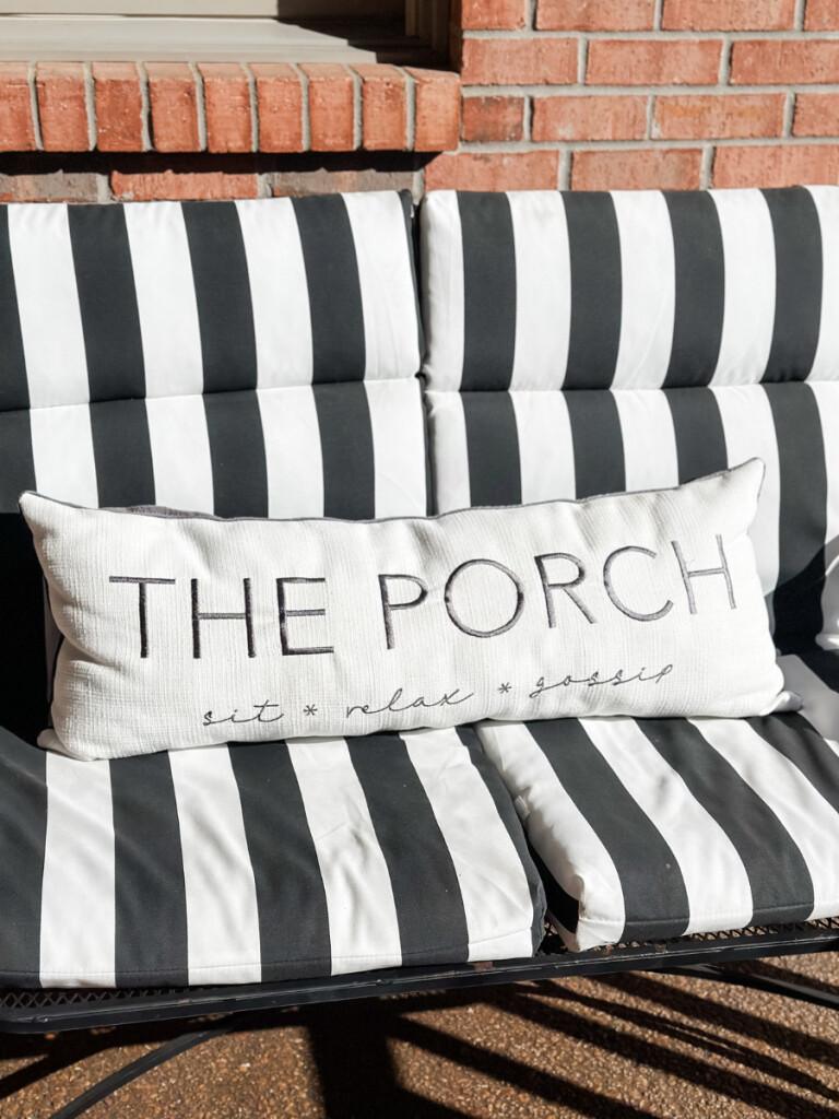how to decorate for fall using black + white, a mayfield, ky home tour (part two)