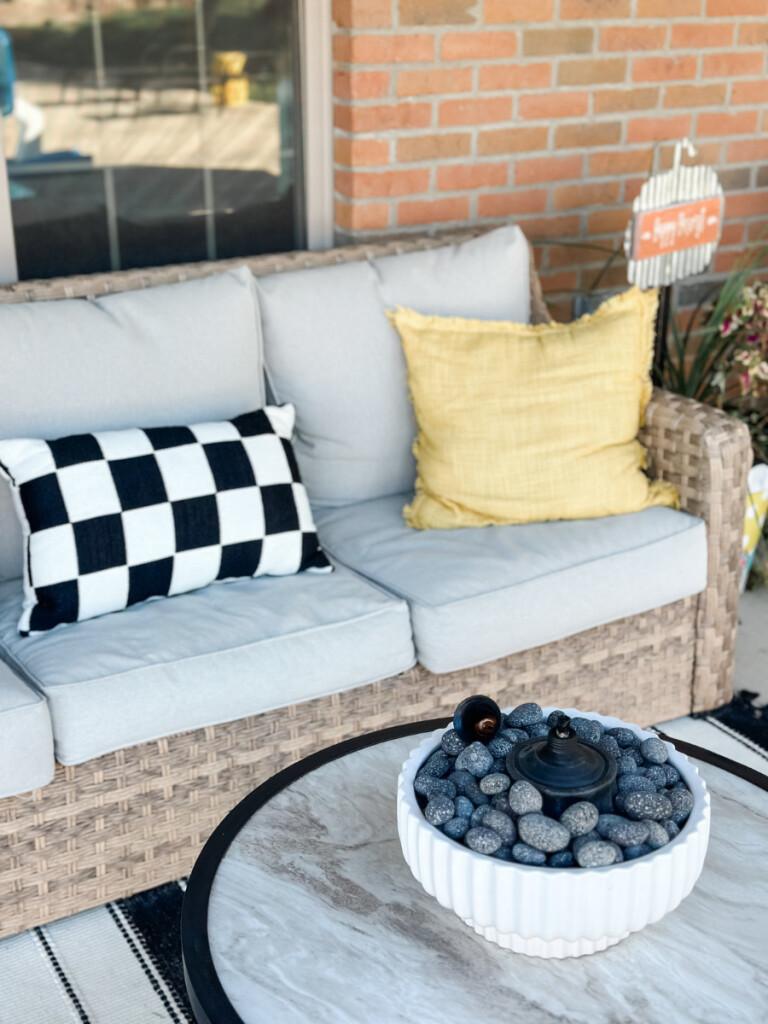 how to decorate for fall using black + white, a mayfield, ky home tour (part two)
