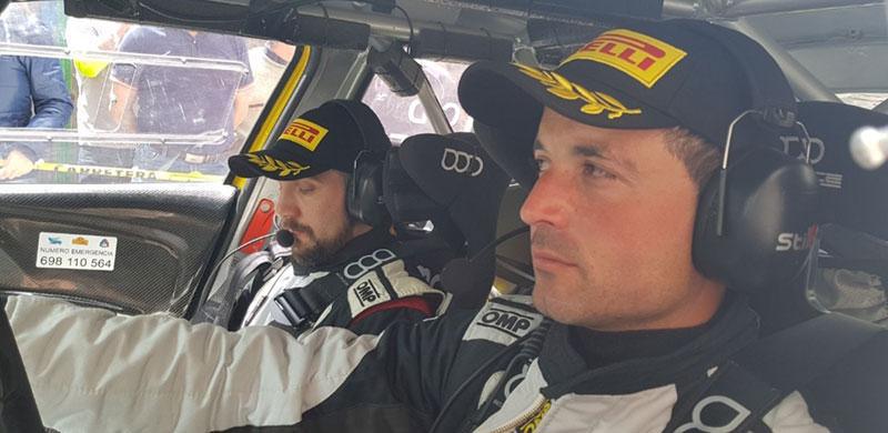 El Renault Clio N5 de Manuel Fernández lidera de forma provisional la general del "Rías" tras una mañana muy accidentada El Renault Clio N5 de Manuel Fernández lidera de forma provisional la general del "Rías" tras una mañana muy accidentada