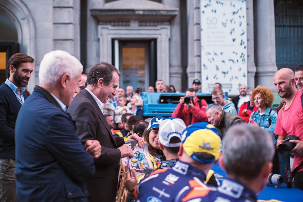 Arranca el espectáculo del 55º Rallye Recalvi Rías Baixas