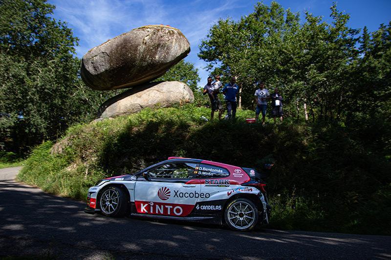 La caravana del 57º Rallye Recalvi Rías Baixas llega al centro de Vigo