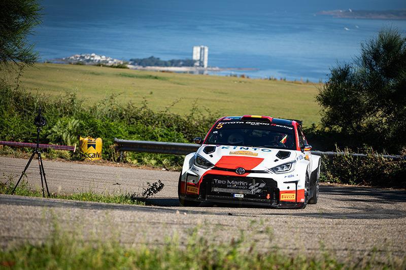 Cachón marca el ritmo: Ruiloba y Suárez, a la caza Cachón marca el ritmo: Ruiloba y Suárez, a la caza