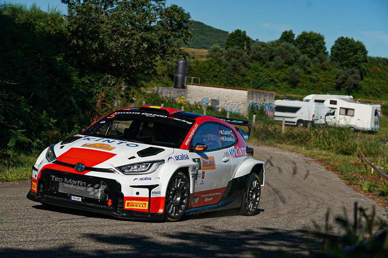 Diego Ruiloba duerme líder del 57º Rallye Recalvi Rías Baixas tras una primera etapa muy disputada