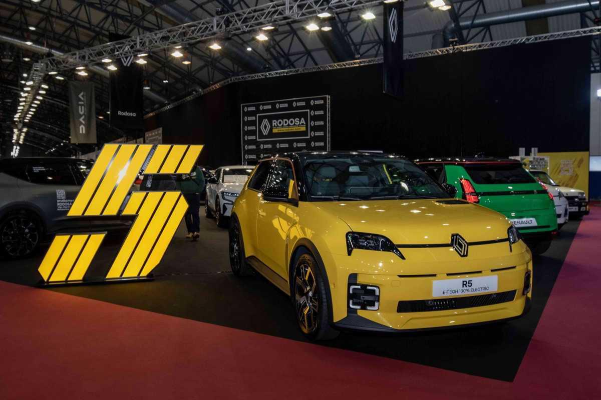 Éxito rotundo del stand de la ERB dentro Salón del Automóvil