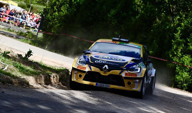 Manuel Fernández, ganador del 52 Rallye Recalvi Rías Baixas